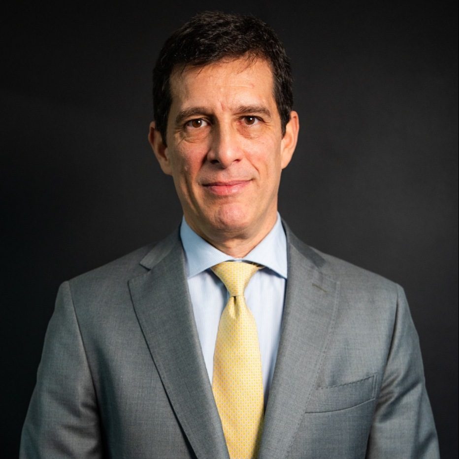 Dr. Eduardo Millen