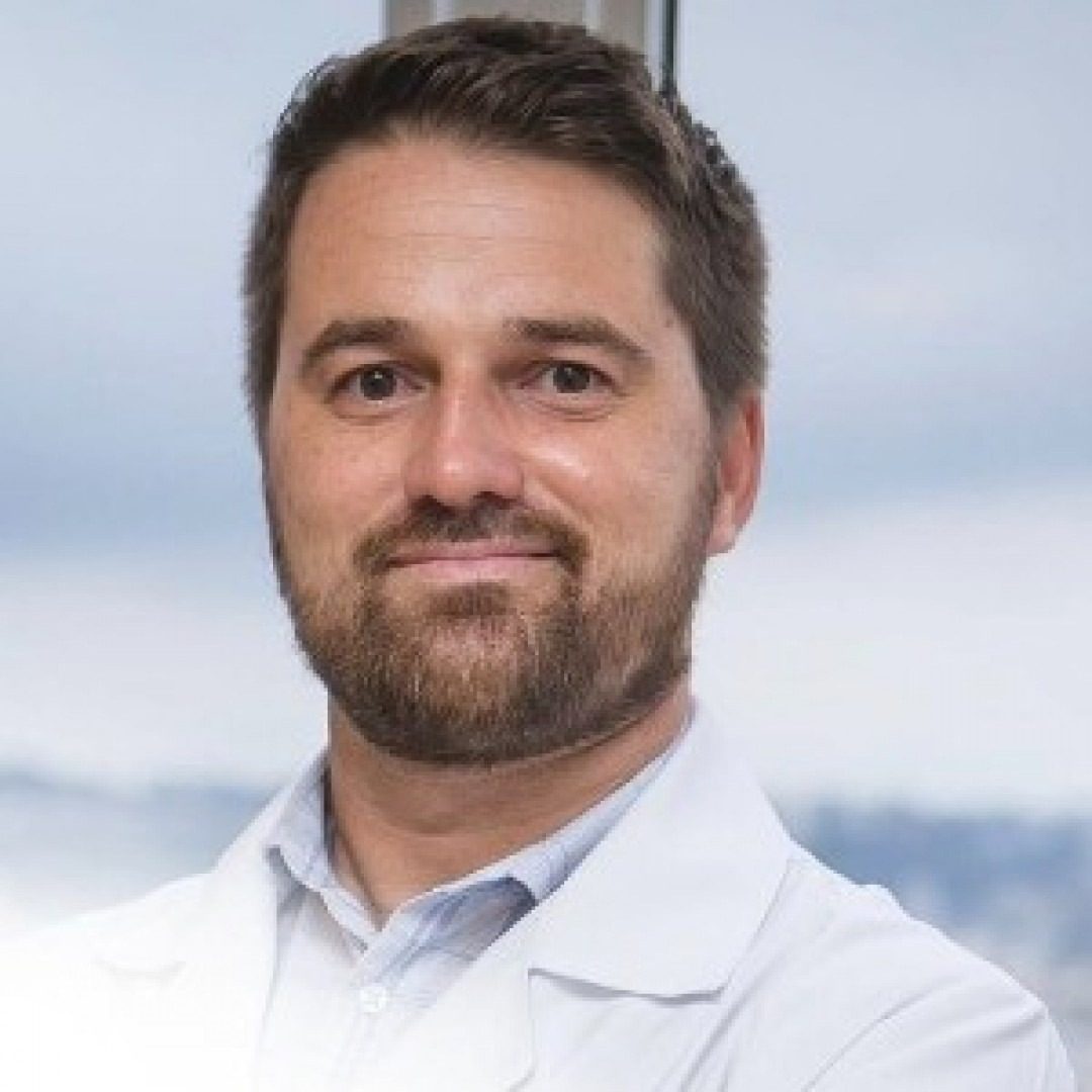 Dr. Tomas Reinert