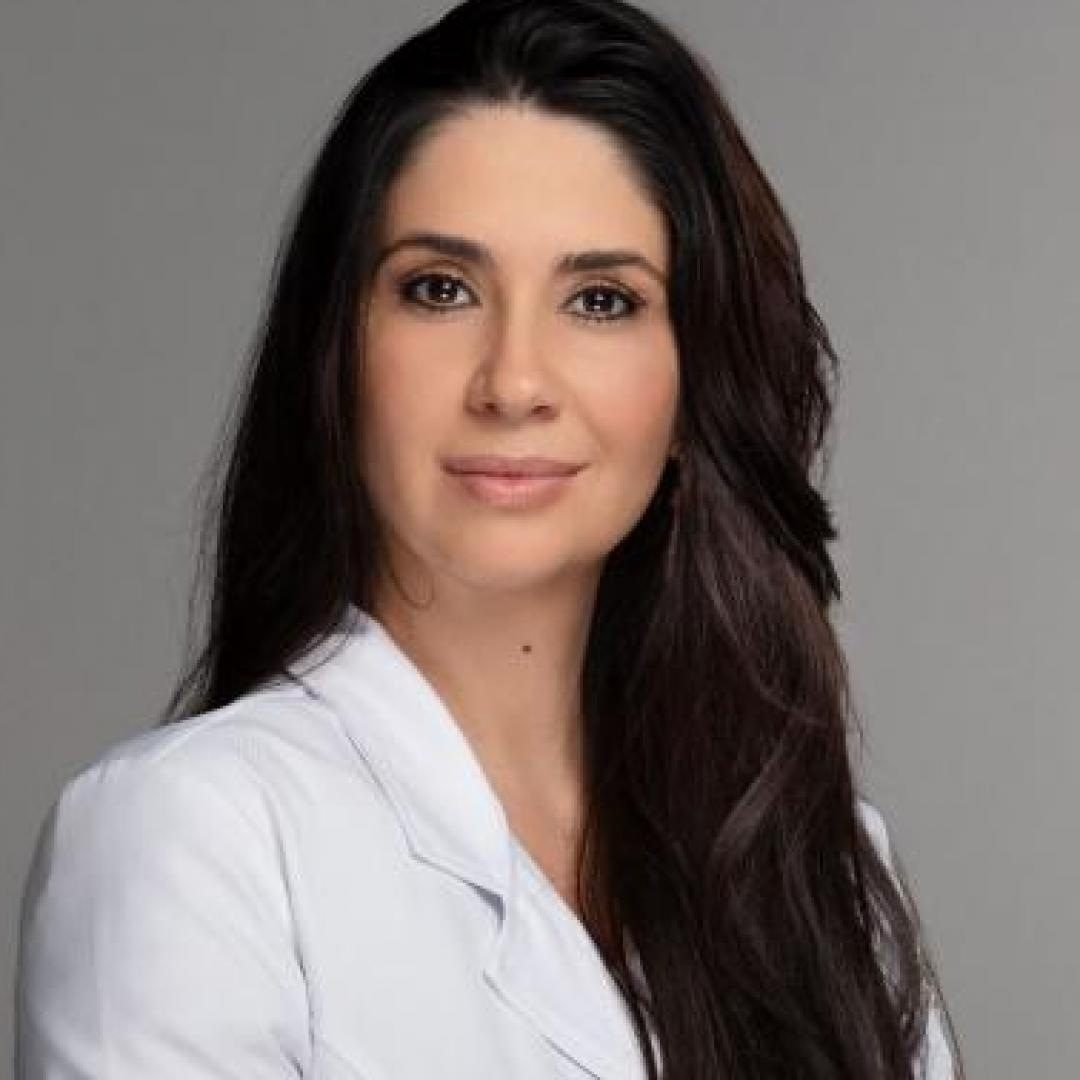 Dra. Angélica Nogueira Rodrigues
